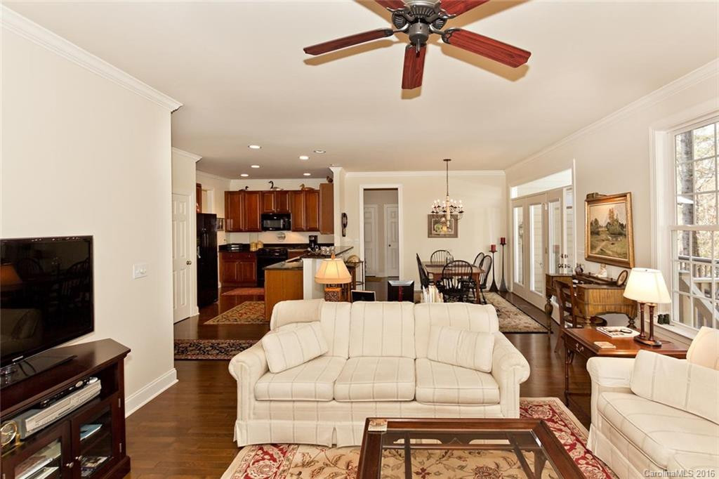 11 Greenwells Glory Drive - Photo 9