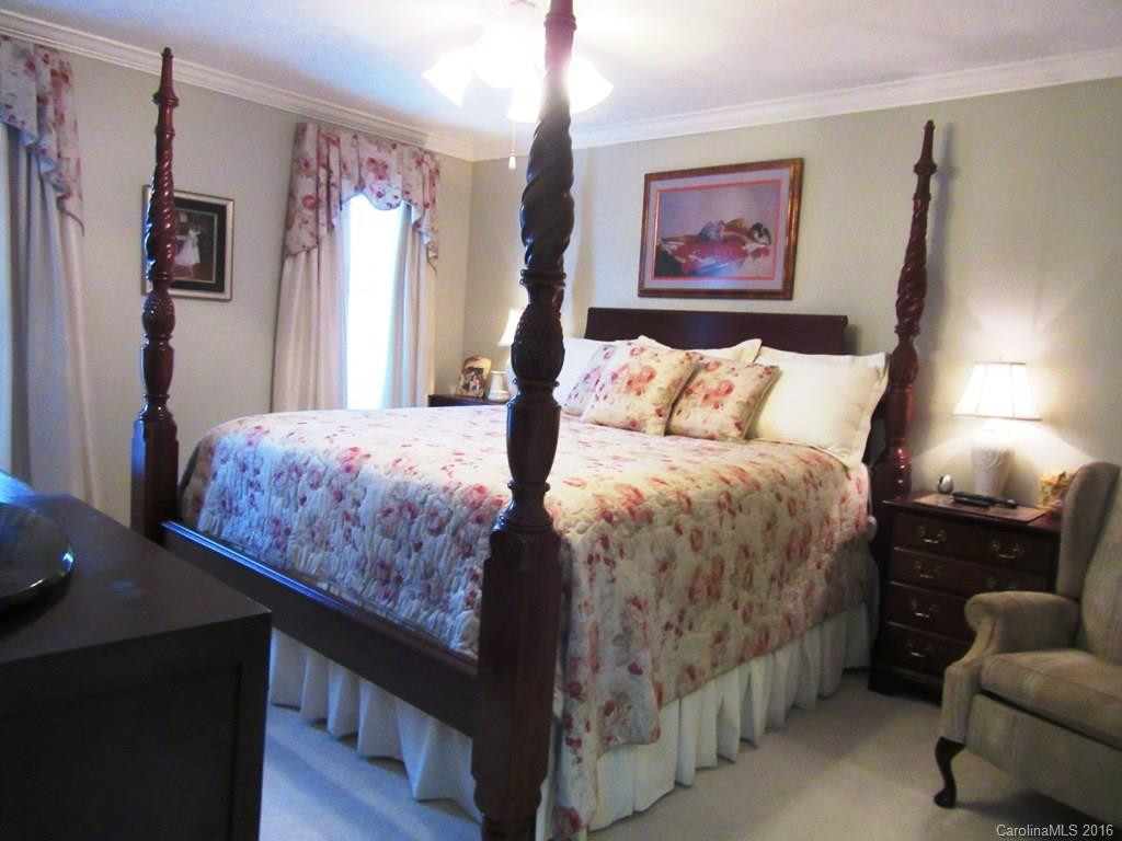 913 Kanuga Road #913 - Photo 11