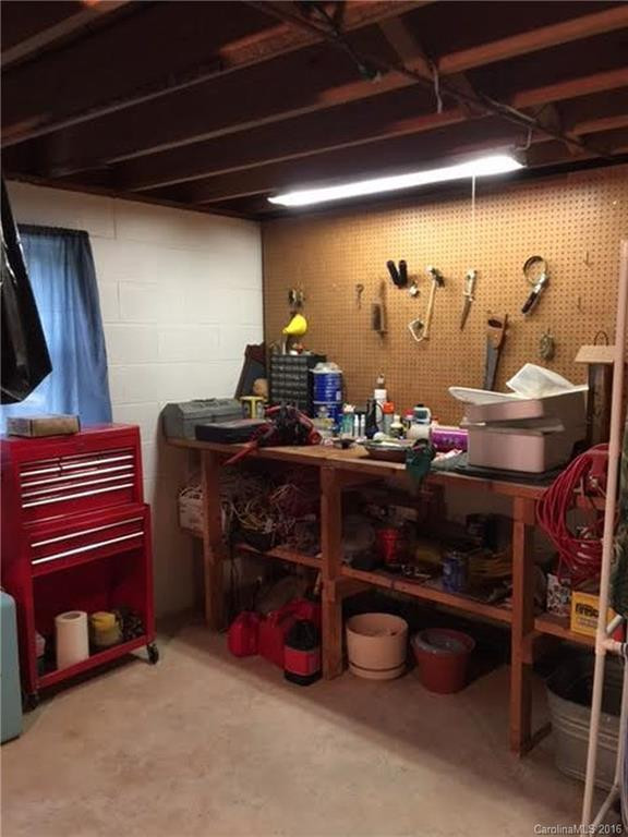 650 Country Club Drive - Photo 16
