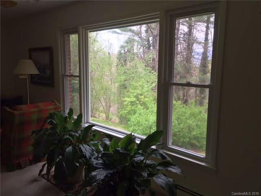 650 Country Club Drive - Photo 5