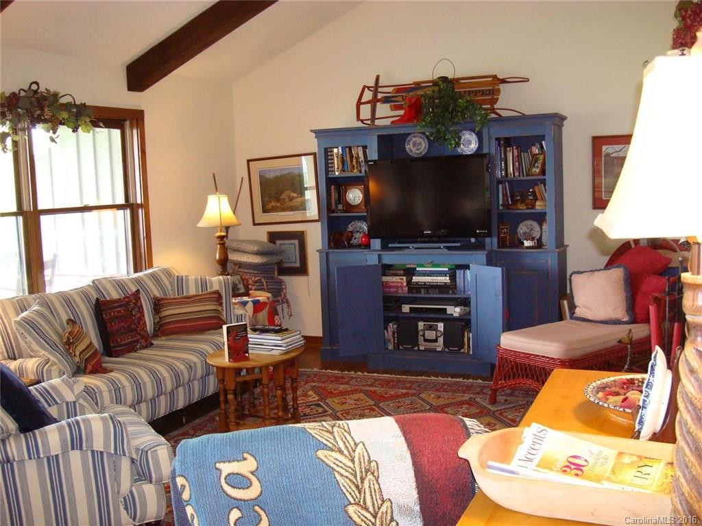403 Eagles Nest Court #403 - Photo 5