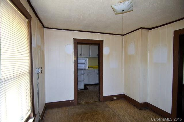 491 Court Street - Photo 8