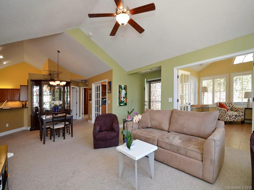 60 Mountain Meadow Circle #E2 - Photo 4