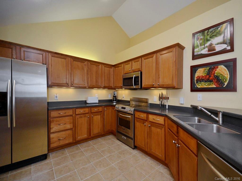 60 Mountain Meadow Circle #E2 - Photo 6