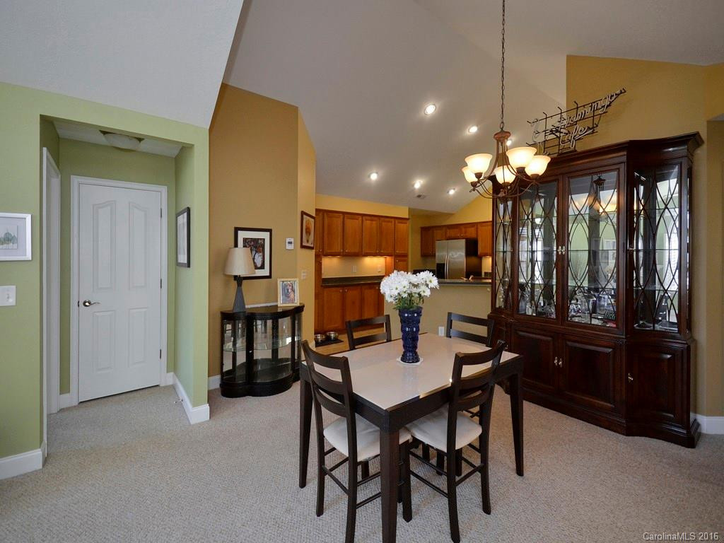 60 Mountain Meadow Circle #E2 - Photo 8