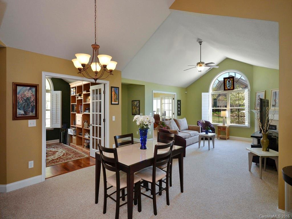 60 Mountain Meadow Circle #E2 - Photo 9