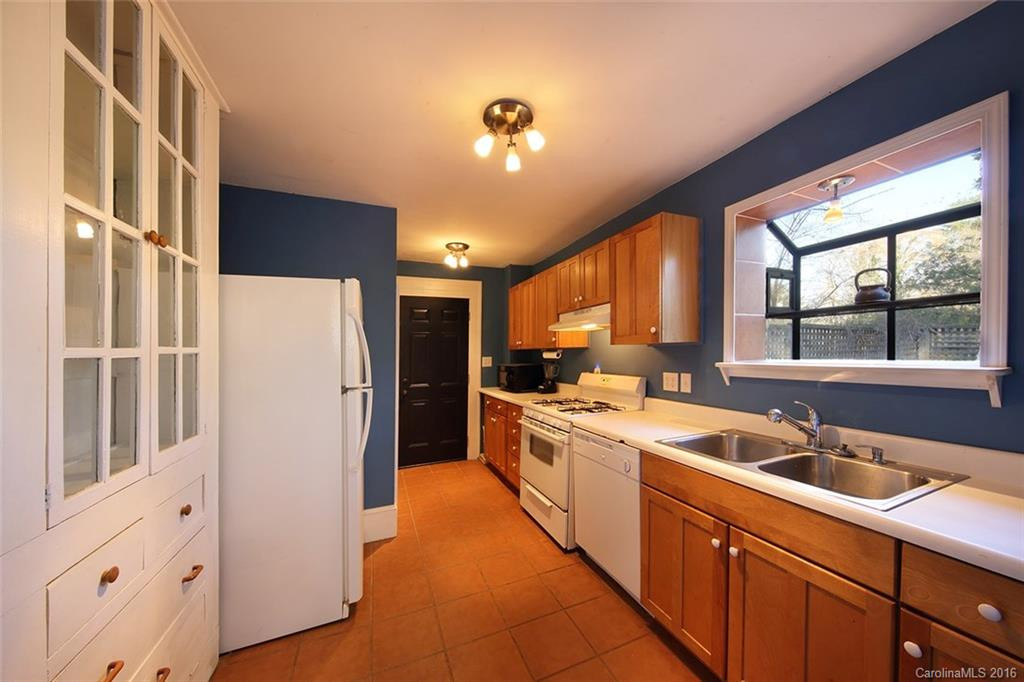 2007 Arlington Place - Photo 4