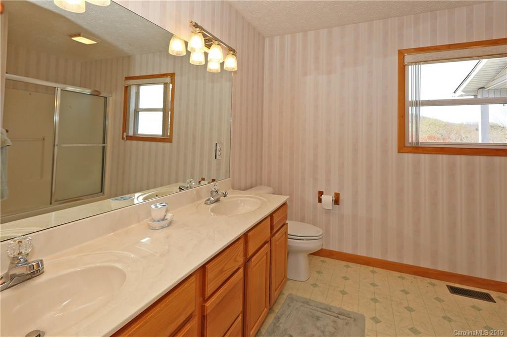 175 Midland Drive - Photo 15