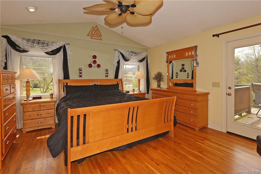 81 Dazzling Brook Lane - Photo 11