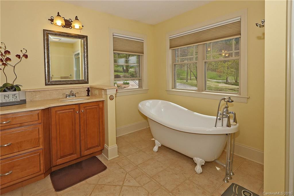 81 Dazzling Brook Lane - Photo 12