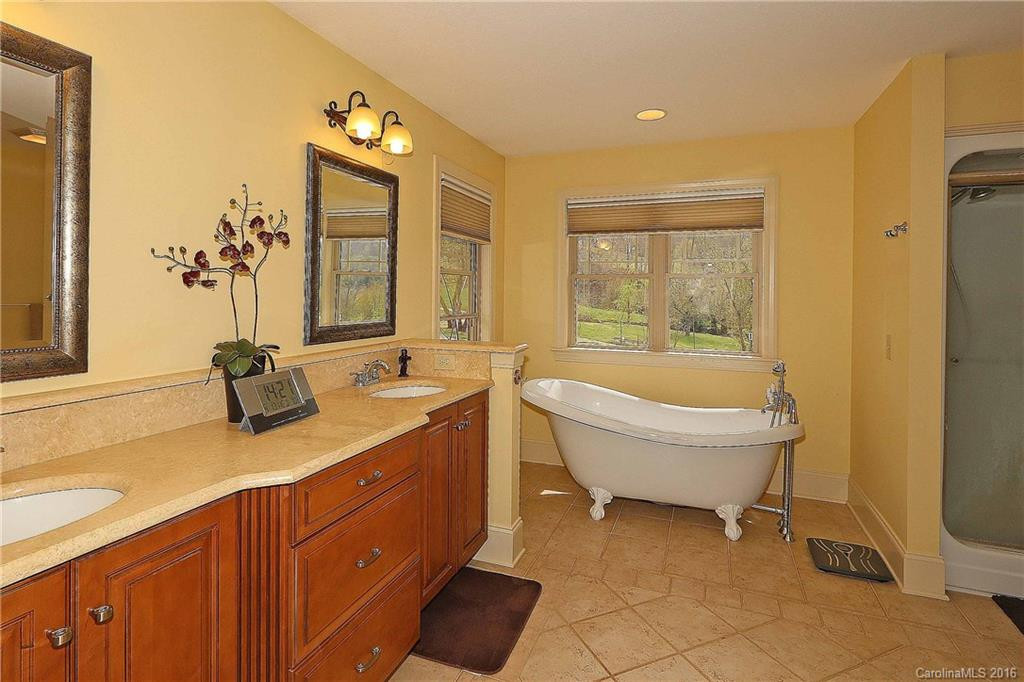 81 Dazzling Brook Lane - Photo 13
