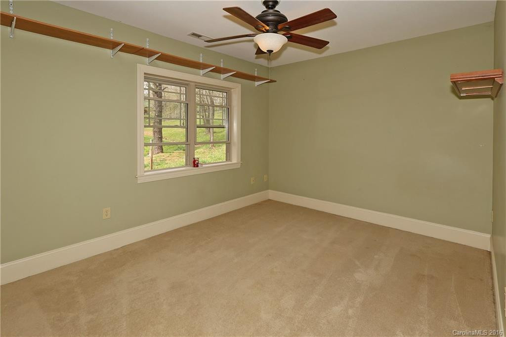 81 Dazzling Brook Lane - Photo 16
