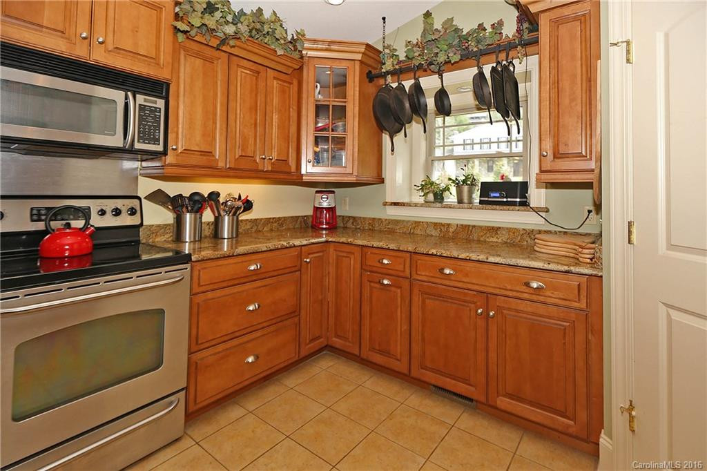 81 Dazzling Brook Lane - Photo 6