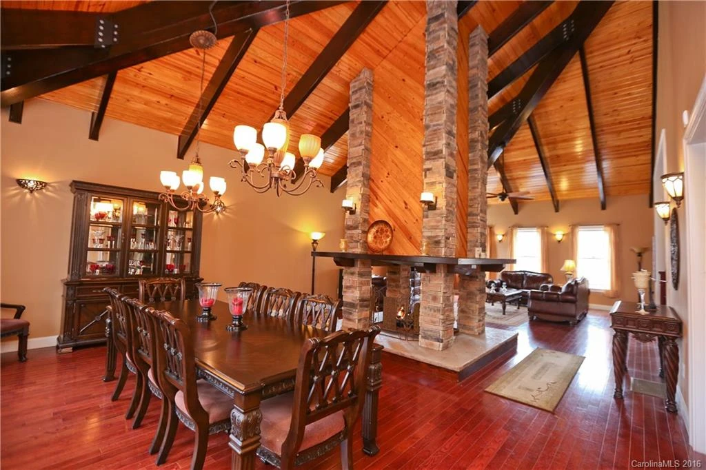 65 Stonefly Court
