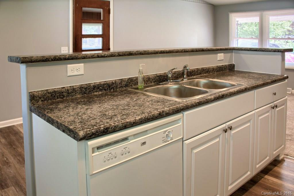 127 Belmont Drive - Photo 8