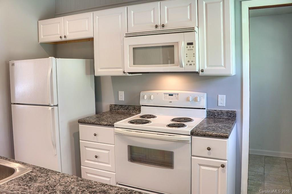 127 Belmont Drive - Photo 9