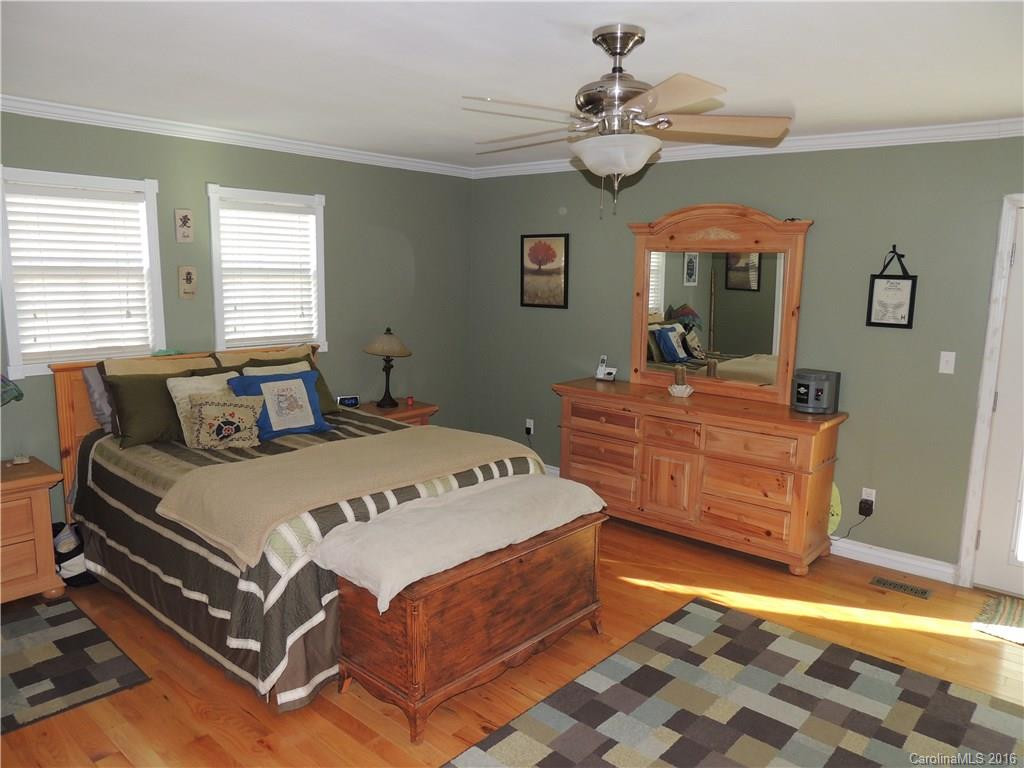 308 Old Lytle Cove Road - Photo 15