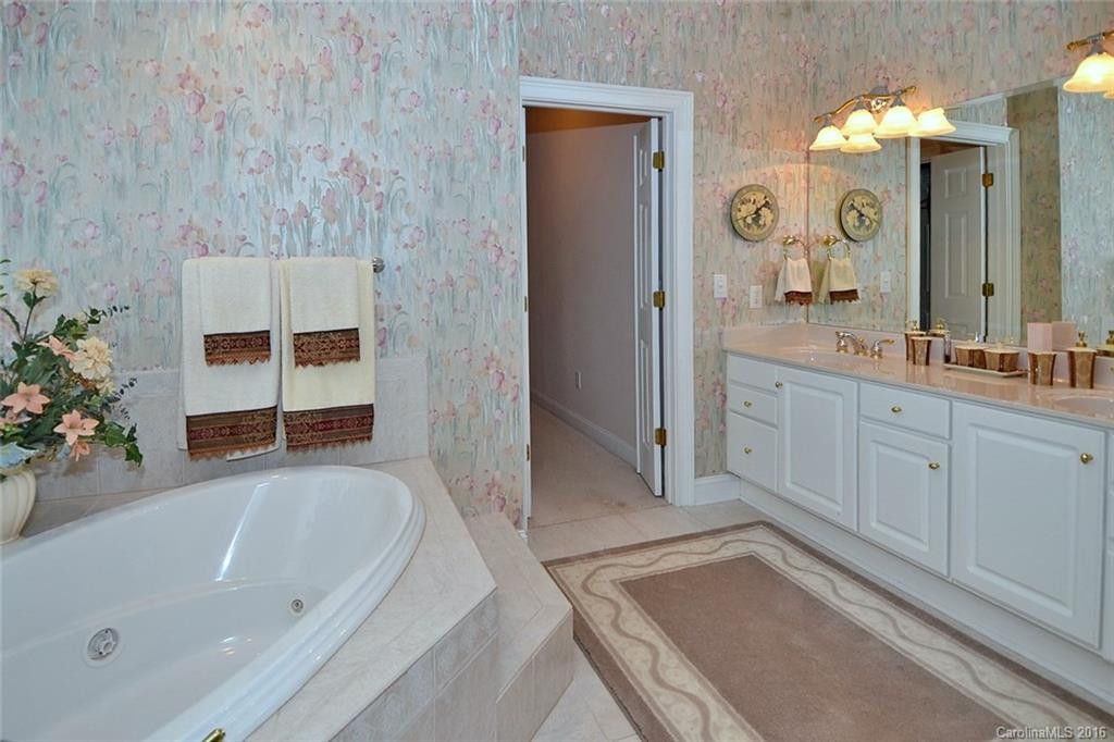 105 Bowenterra Drive - Photo 13