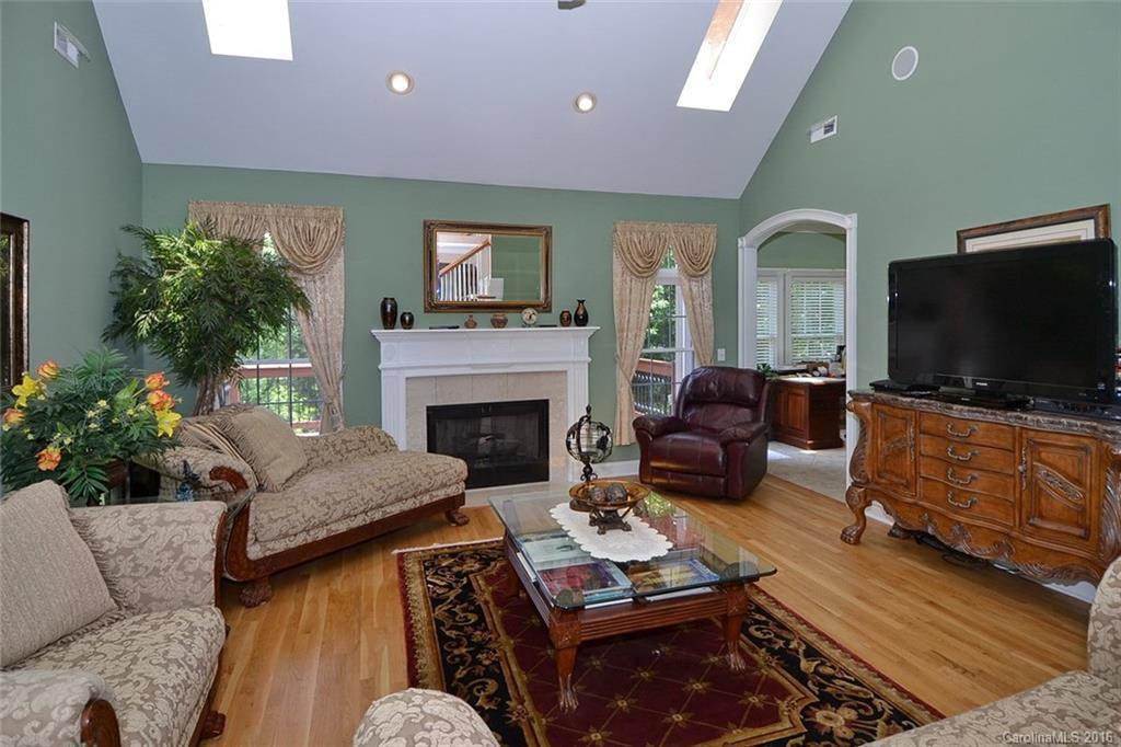 105 Bowenterra Drive - Photo 5