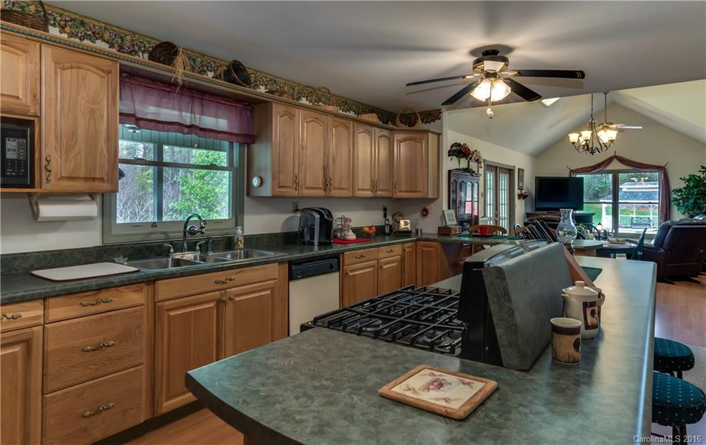 1418 John Smith Road - Photo 14