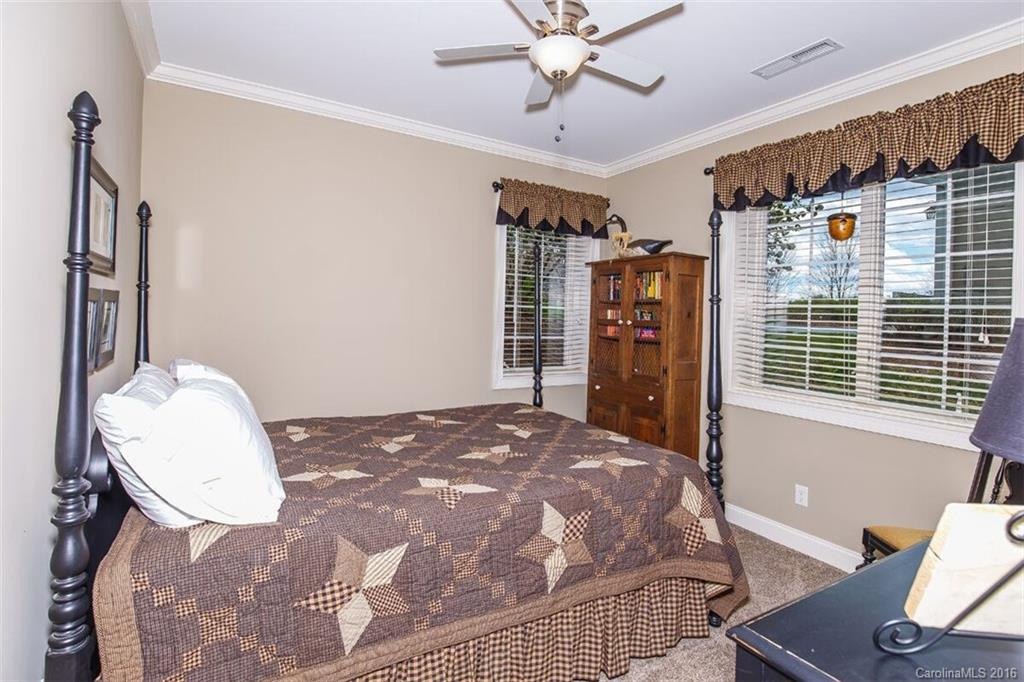 89 Meadow View Road #V20R - Photo 19