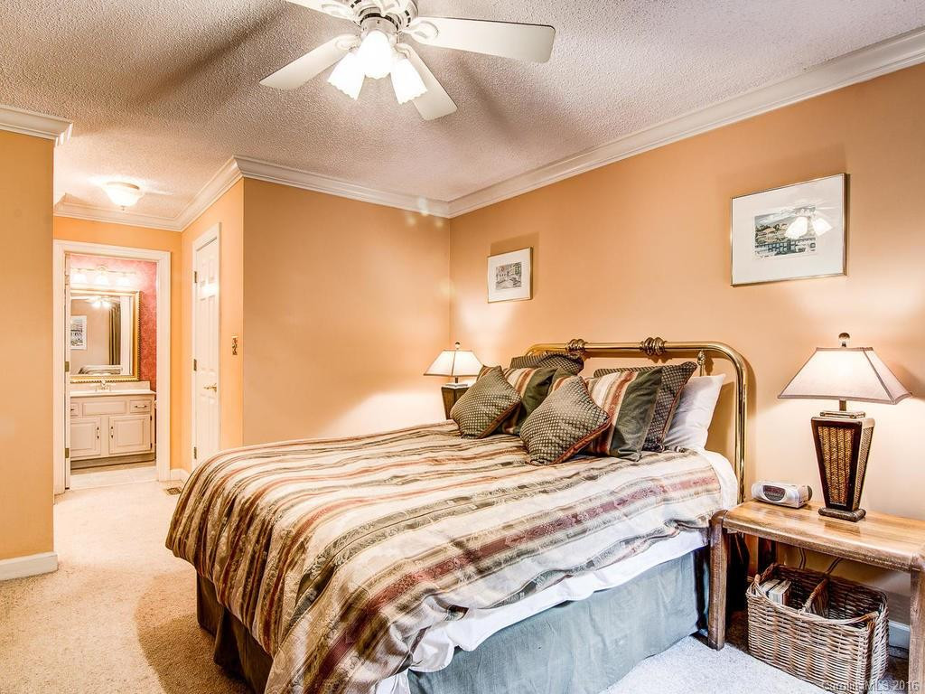 511 Woodfield Drive - Photo 11