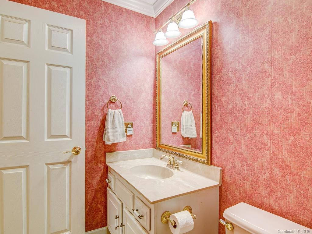 511 Woodfield Drive - Photo 13