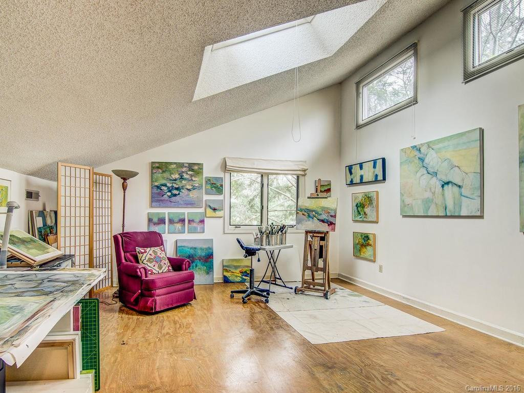 511 Woodfield Drive - Photo 16