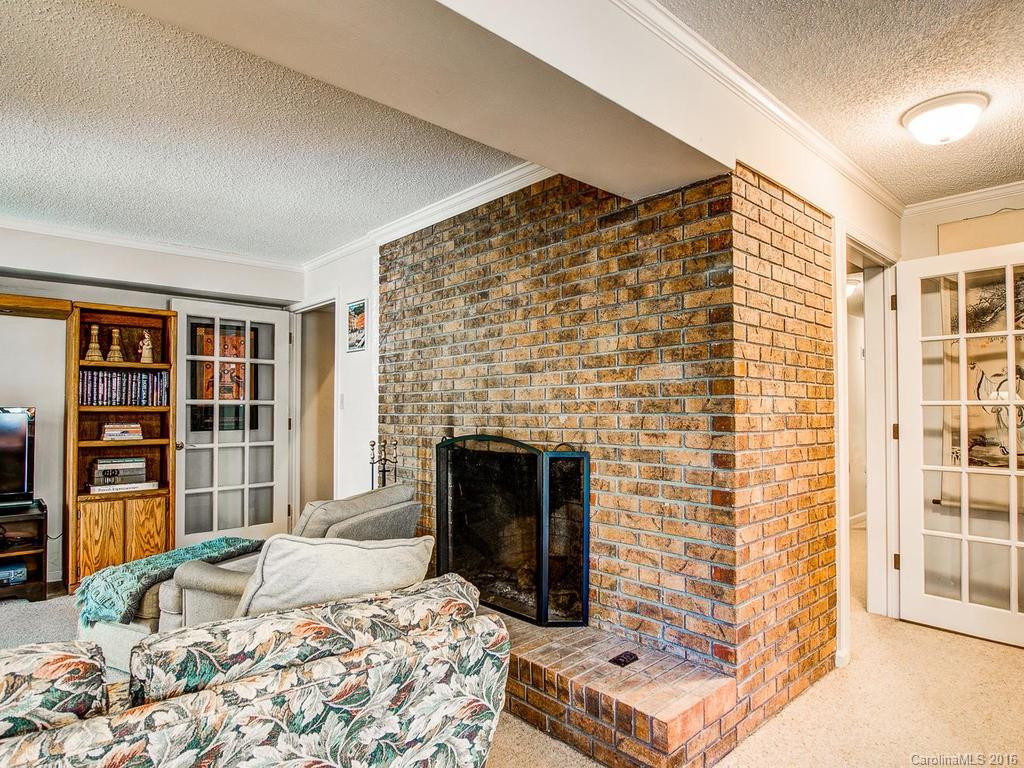 511 Woodfield Drive - Photo 4