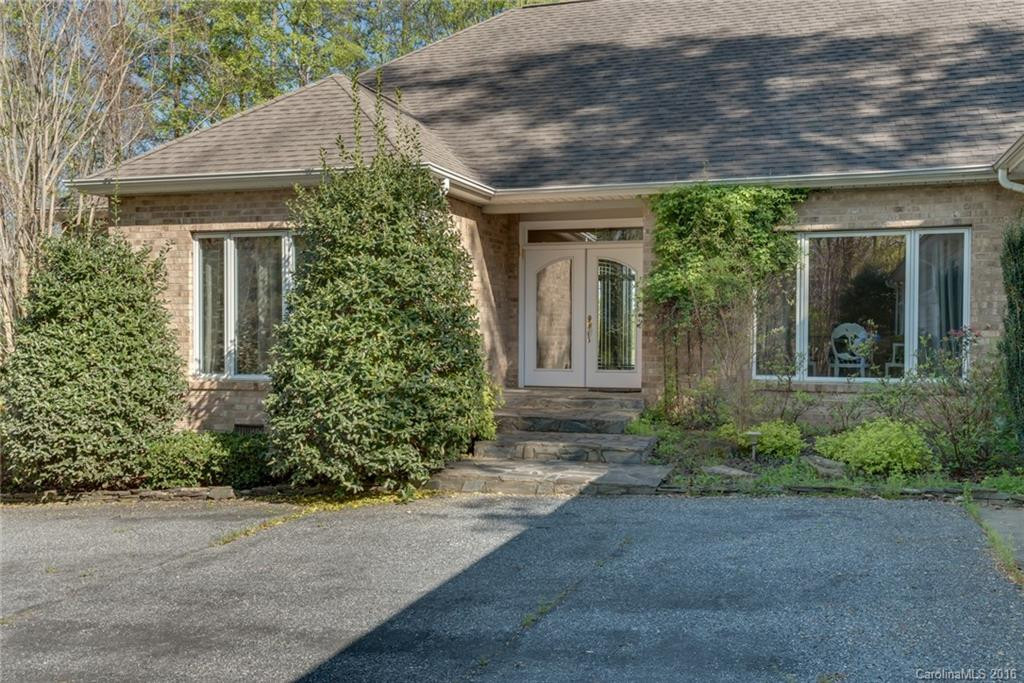 21 Foxwood Drive