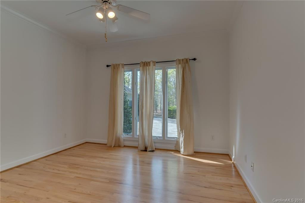 21 Foxwood Drive - Photo 17