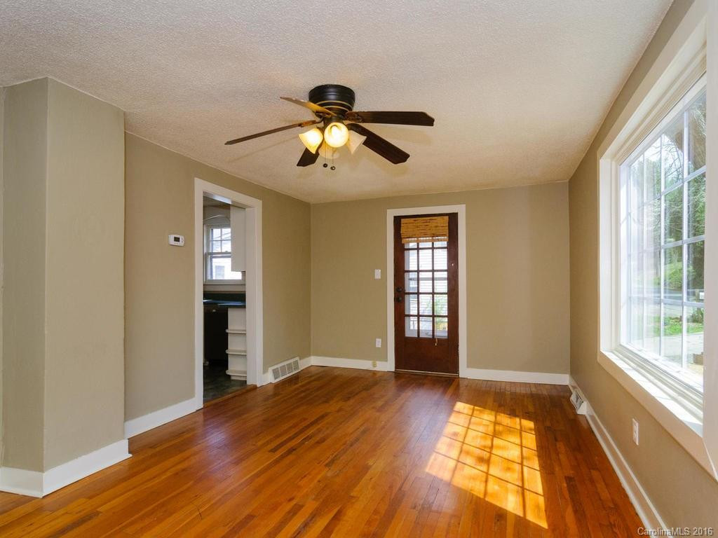 21 Main Street - Photo 3