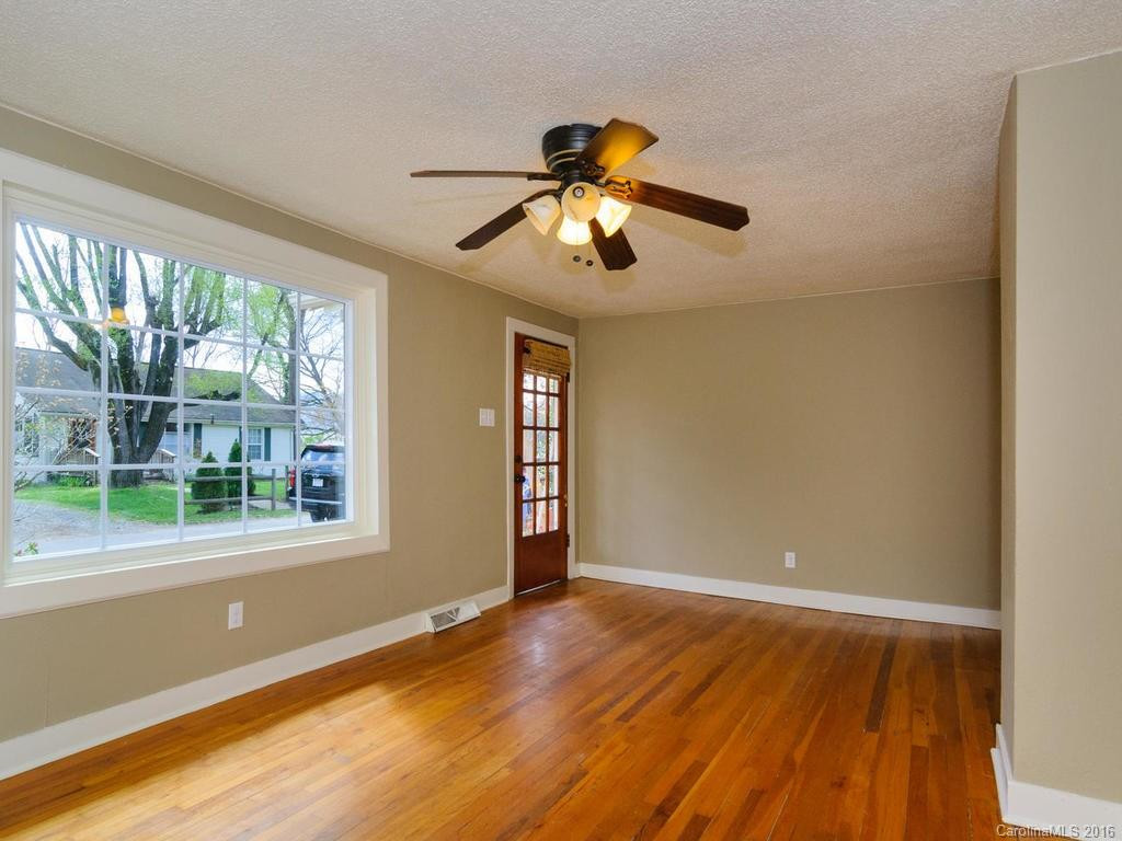 21 Main Street - Photo 6