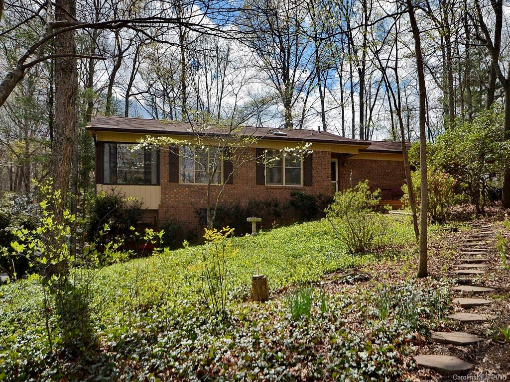 407 Deerhaven Lane