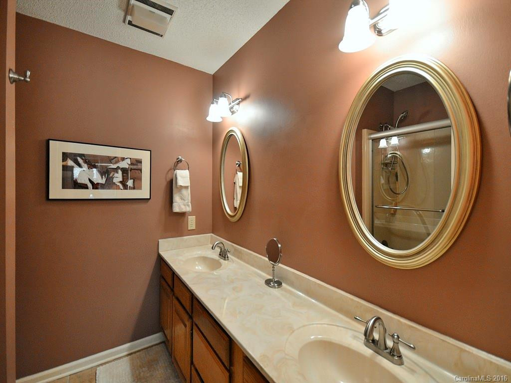 25 Cedarcliff Circle - Photo 11