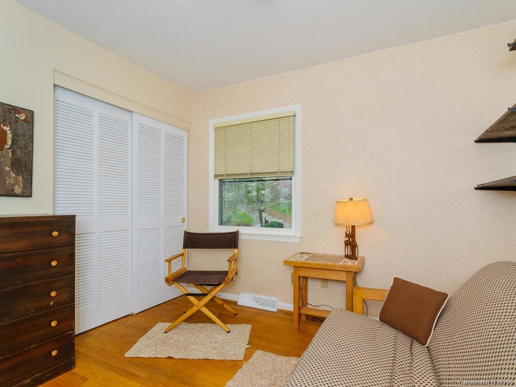 71 Woodbury Road - Photo 16