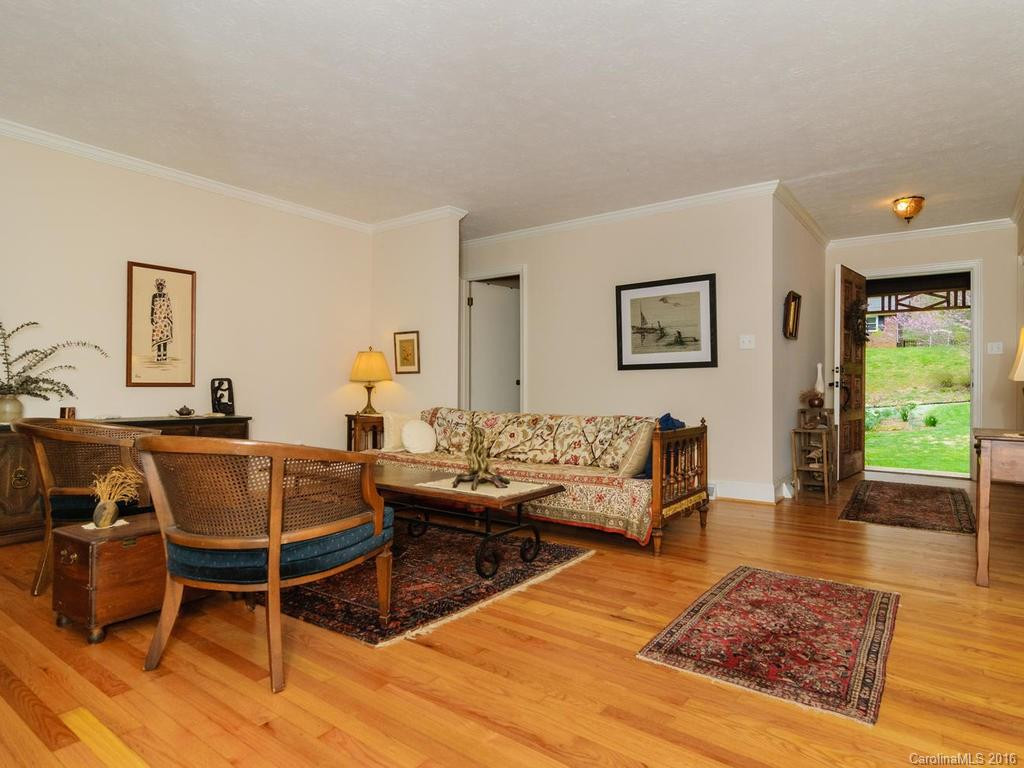 71 Woodbury Road - Photo 5