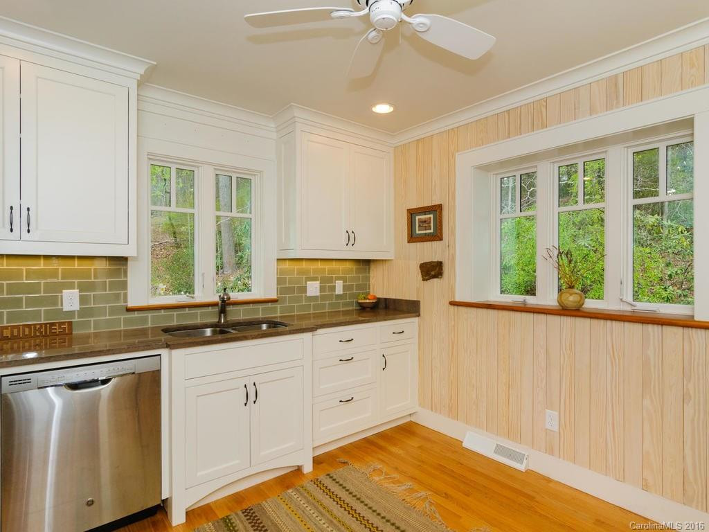 71 Woodbury Road - Photo 9