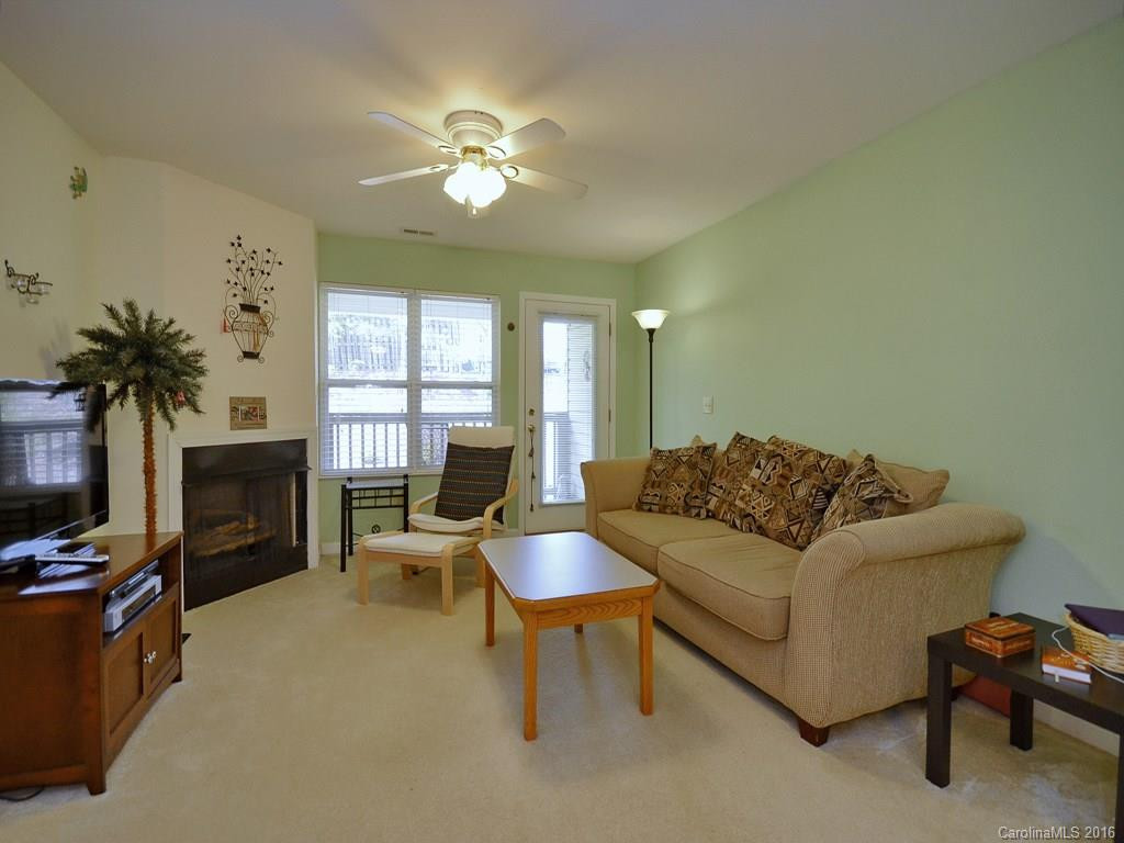 210 Carrington Place #B - Photo 3