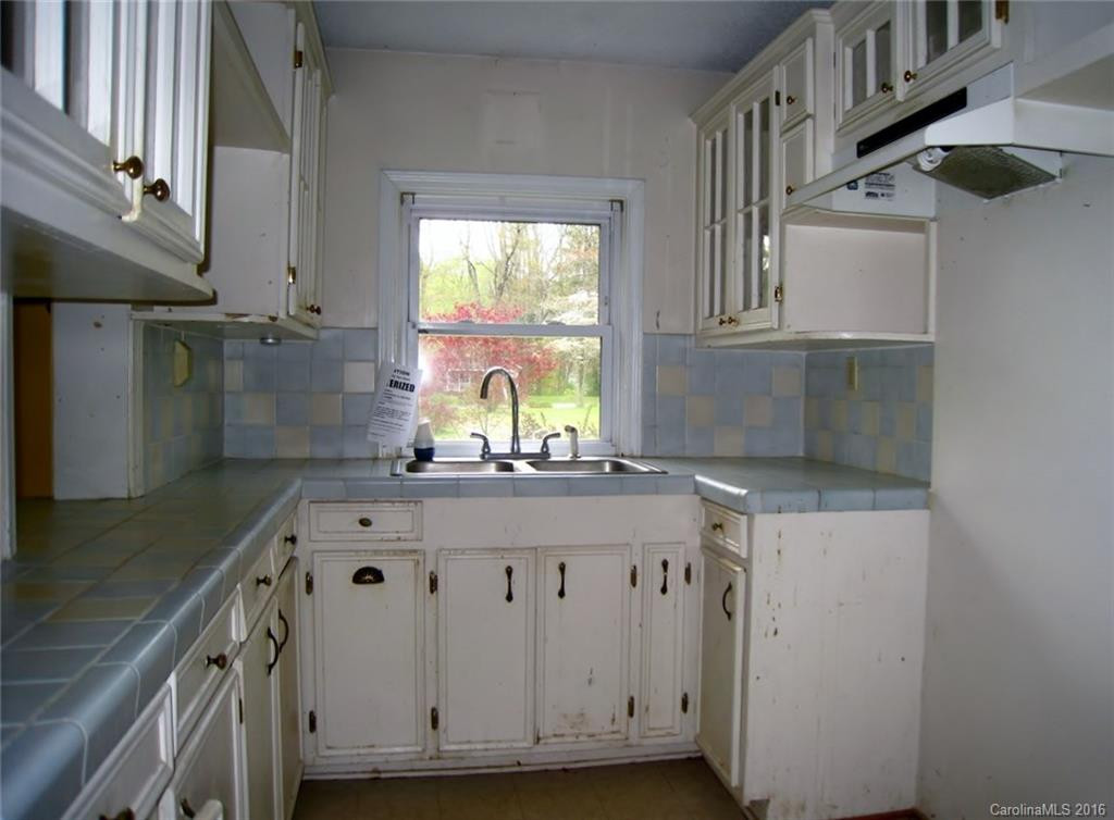 502 Broadway Street - Photo 5