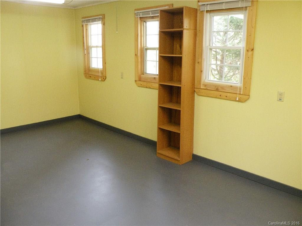72 Vandalia Avenue - Photo 18