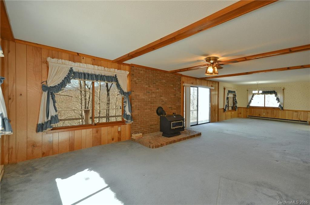 251 Countryside Drive - Photo 3