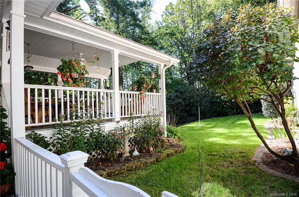 4 Silverstone Drive - Photo 21