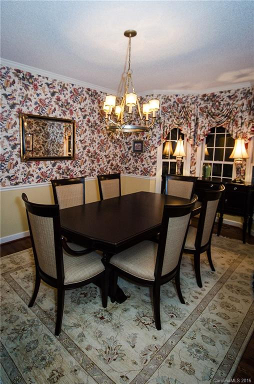 4 Silverstone Drive - Photo 9