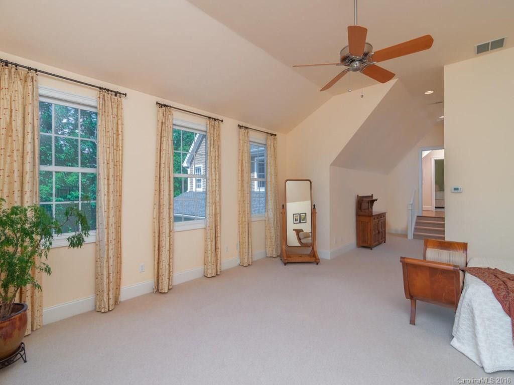 1910 Bearberry Lane - Photo 18