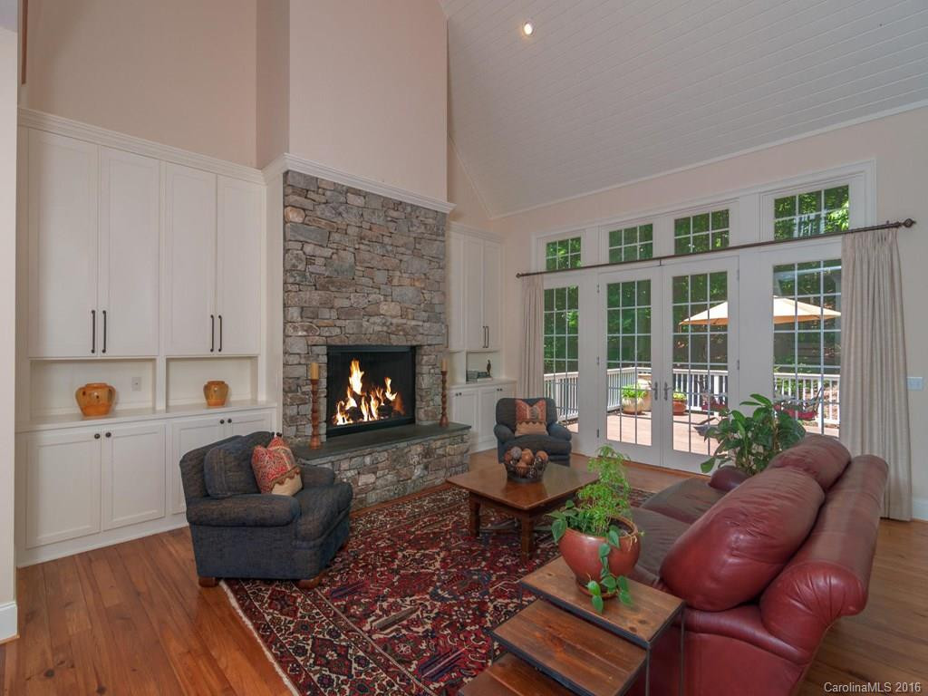 1910 Bearberry Lane - Photo 3