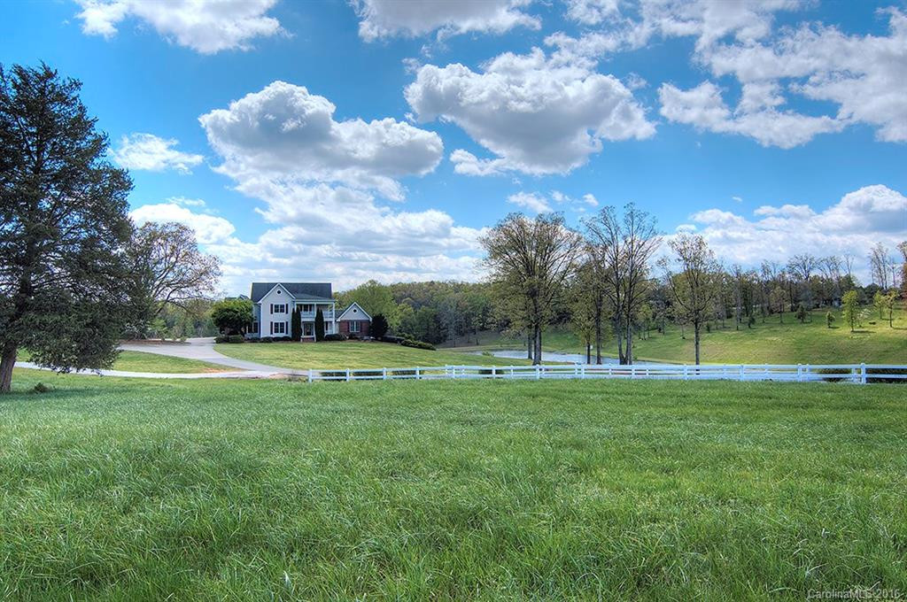 562 Glover Road - Photo 2