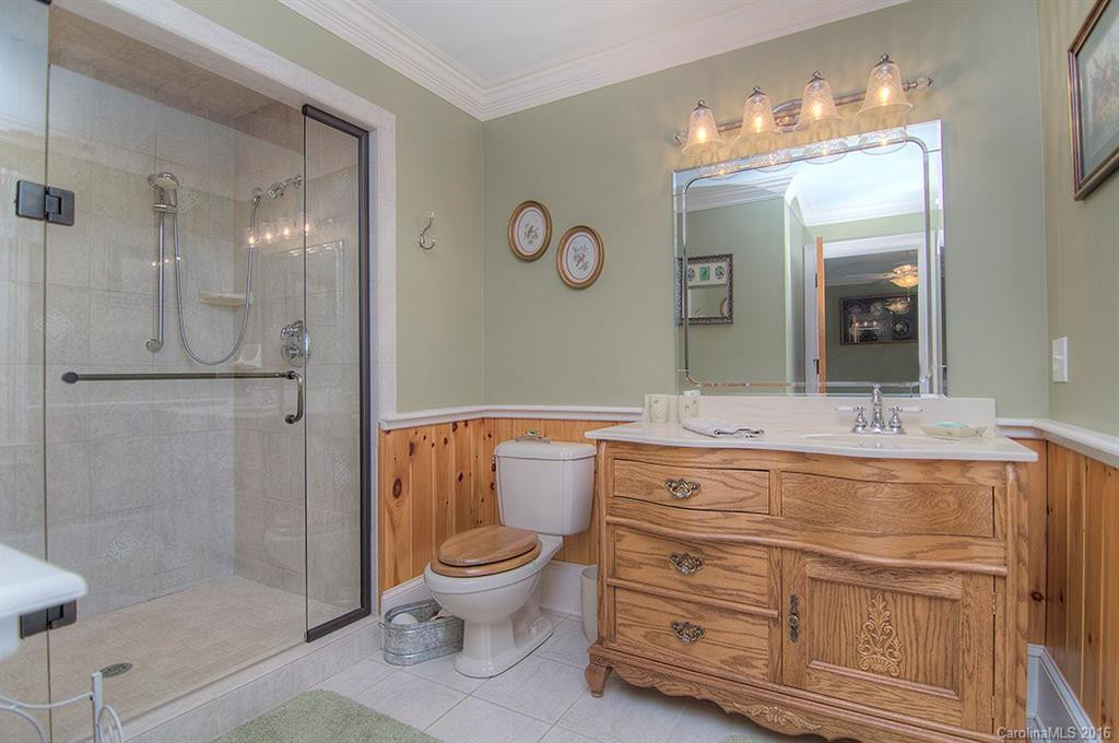 562 Glover Road - Photo 17