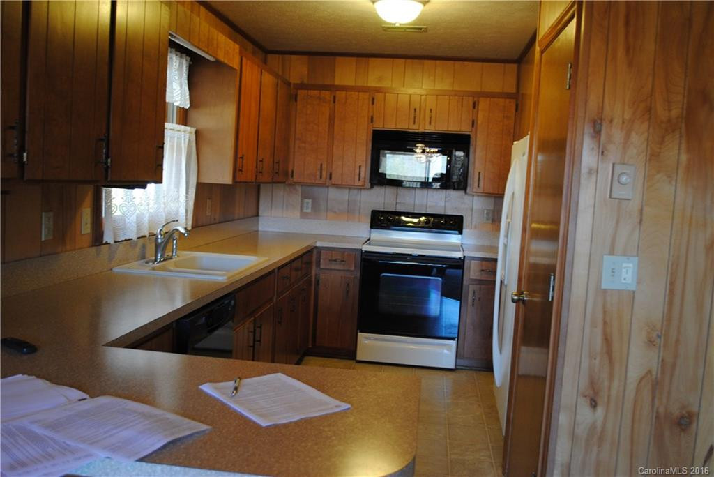 64 Viking Drive #3 - Photo 12