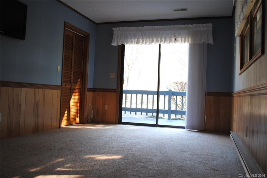 64 Viking Drive #3 - Photo 13
